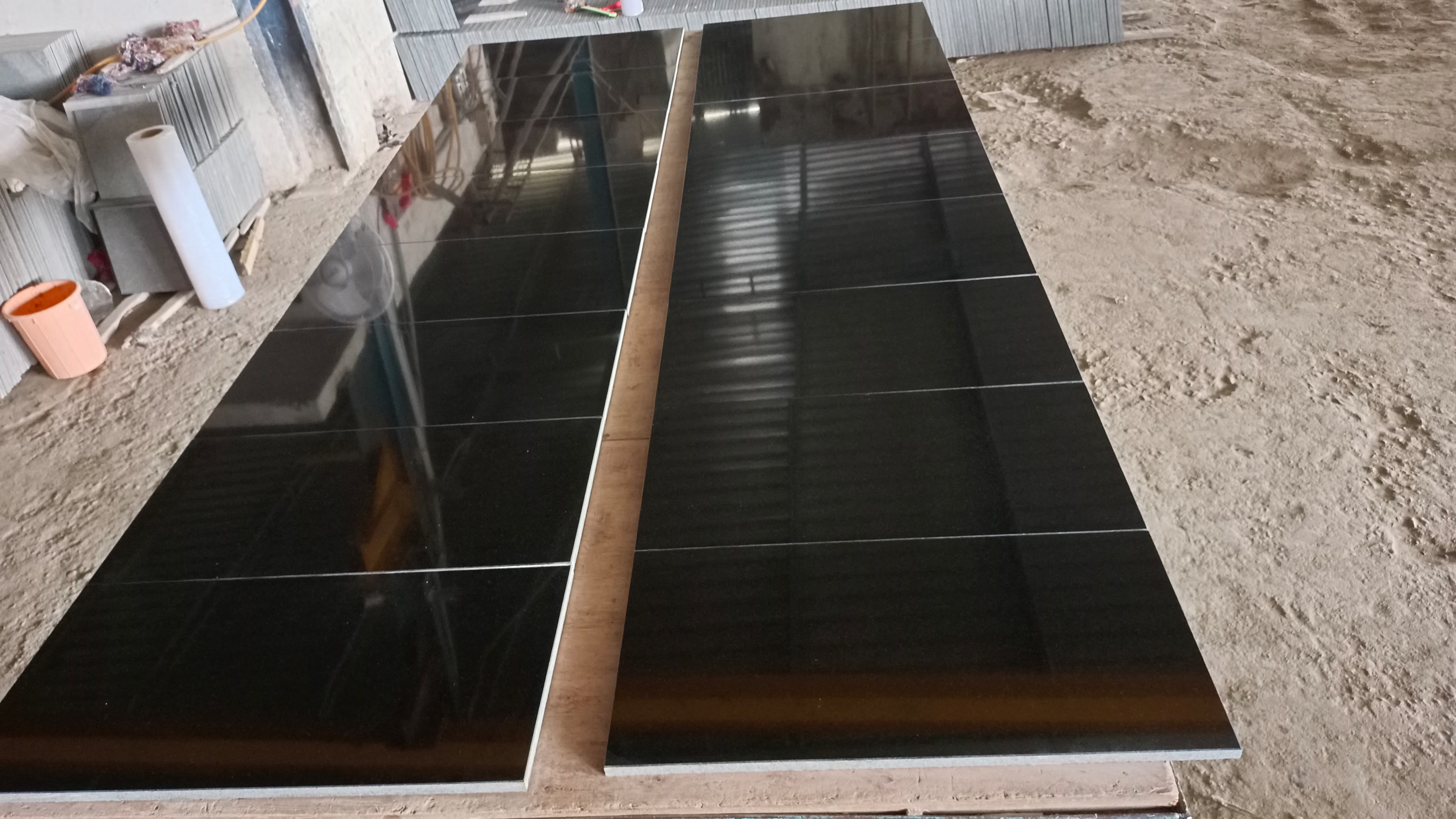 Гранитная плитка Absolute Black, Thermo/Polished 12