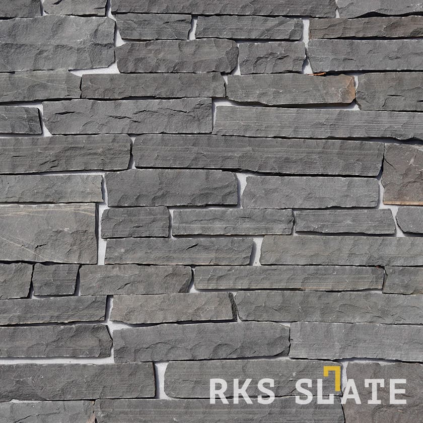 Фасадный облицовочный камень Sagar Black Sandstone Strips в Краснодаре