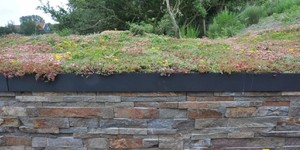 Забор и подпорные стены из натуральной каменной 3D мозаики из RKS SLATE Сланец Rusty Slate Rockface купить (1)