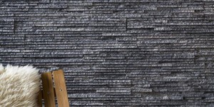 Каменные стены в интерьере идеи фото 3D панели RKS SLATE Сланец Black Pencil заказать (3)