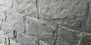 Отделка цоколя, фасада и подпорных стен камнем под скалу RKS SLATE Сланец Black Mushroom (2)